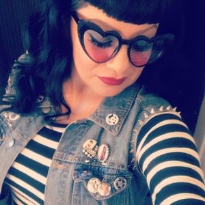Meet your Posher, Cindy